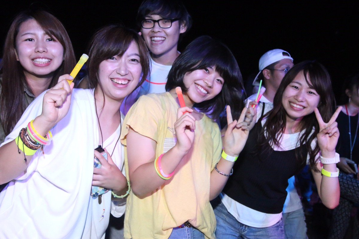 andlevic's tweet photo. Night Session!
夜は野外のいいところを満喫いただけましたでしょうか？
星空の下で音楽

最高の組み合わせでした！
#ANDLEVIC https://t.co/NIsoHbupCE