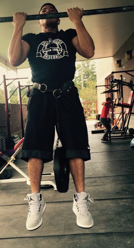 ejpabloa's tweet photo. Make progress not excuses #grinding24/7 https://t.co/eDvTVoBazY