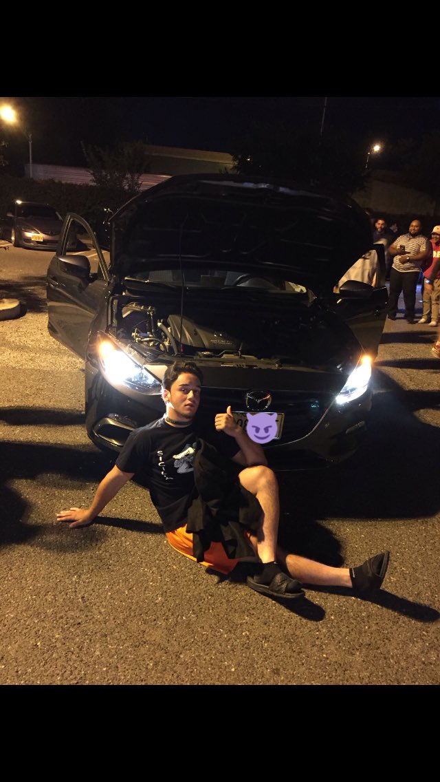 john_ai2's tweet photo. Had to flex some muscle at the car show tn 🚗#foreignsonly #m3life #mazdagang https://t.co/T6eEi5nD1S