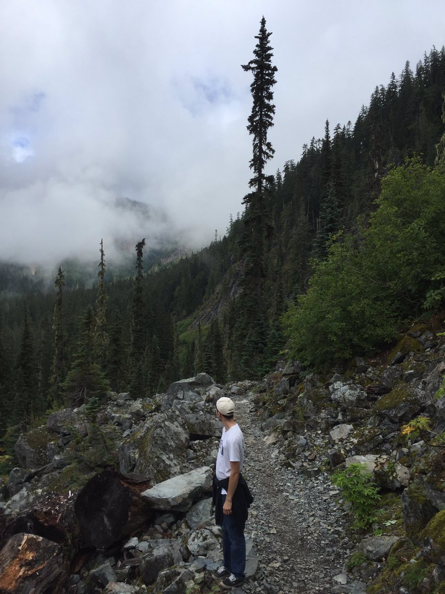 BovemMan's tweet photo. #pnw #pacificcresttrail #beard #bovem #WashingtonState https://t.co/COLVnJRgUj
