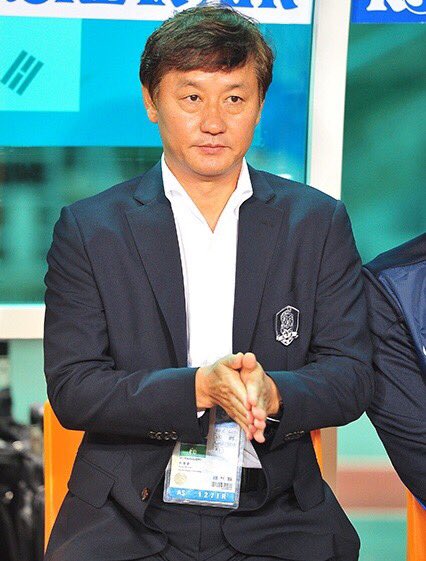 건강한 모습만 봤던 이광종 감독님 ㅜㅜ 삼가 고인의 명복을 빕니다. . .