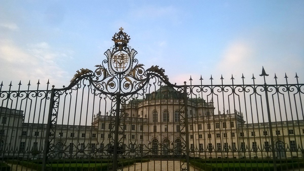 DMgianfranco73's tweet photo. #stupinigi #reggiadistupinigi #sposiin #fierasposiin https://t.co/O9ZL4rJarA