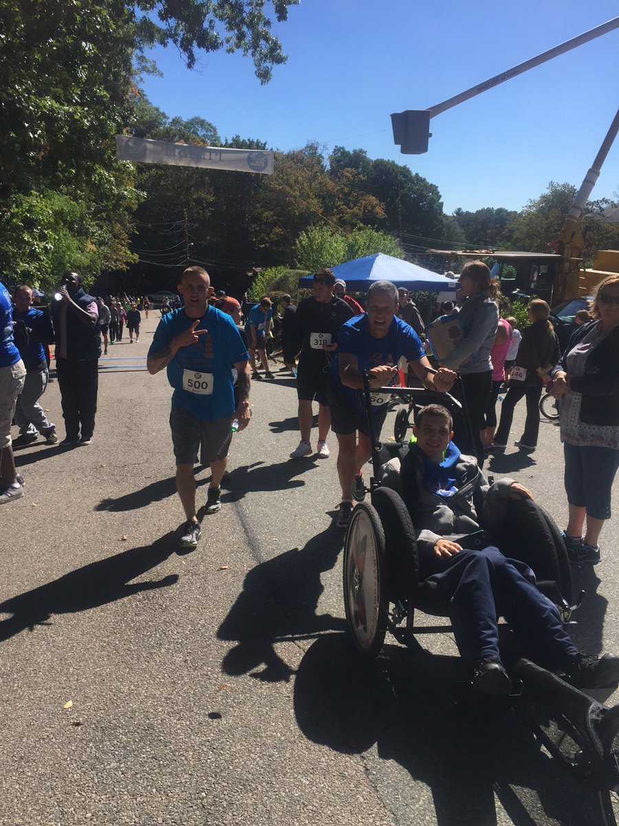 LazyLobsterRace's tweet photo. Great job @MYTEAMTRIUMPHMA! #crc5k - https://t.co/oNsfCjcgyX