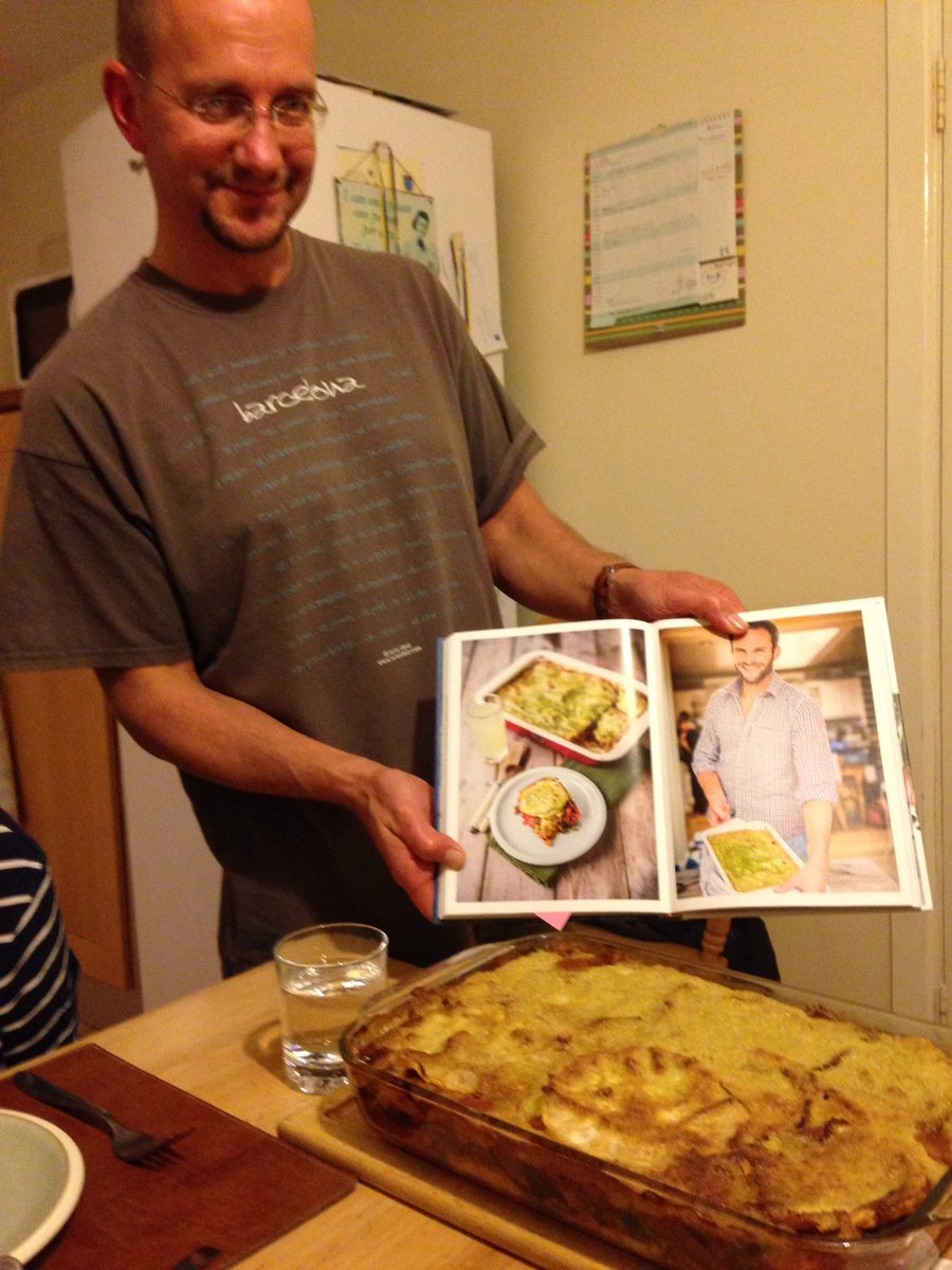 KatieVerbo's tweet photo. This legend made @thehappypear vegan lasagne this weekend and it was INCREDIBLE. G'wan #CoachKoen @k_verbruggen https://t.co/HHjVtSjQKT