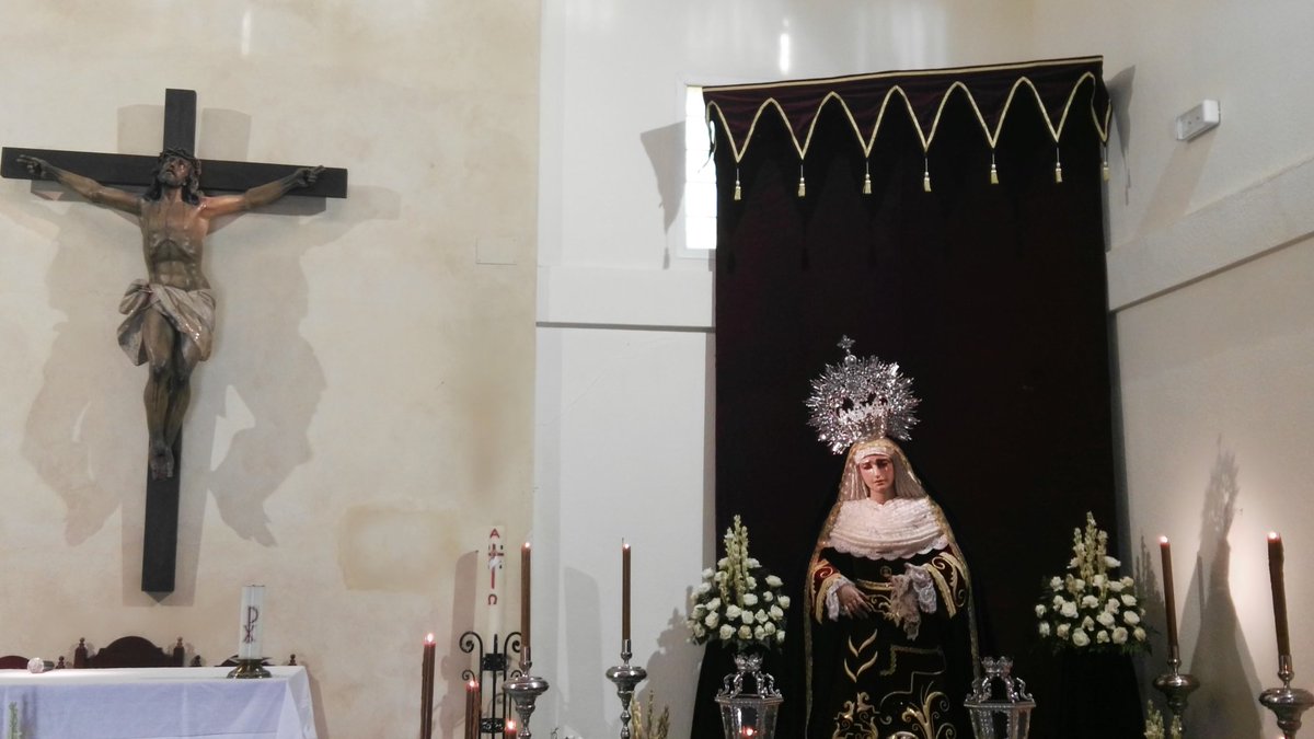 mmaca7's tweet photo. Reina de mi Amargura. 
@HdadAmarguraDH https://t.co/Qsa8lCNyvw