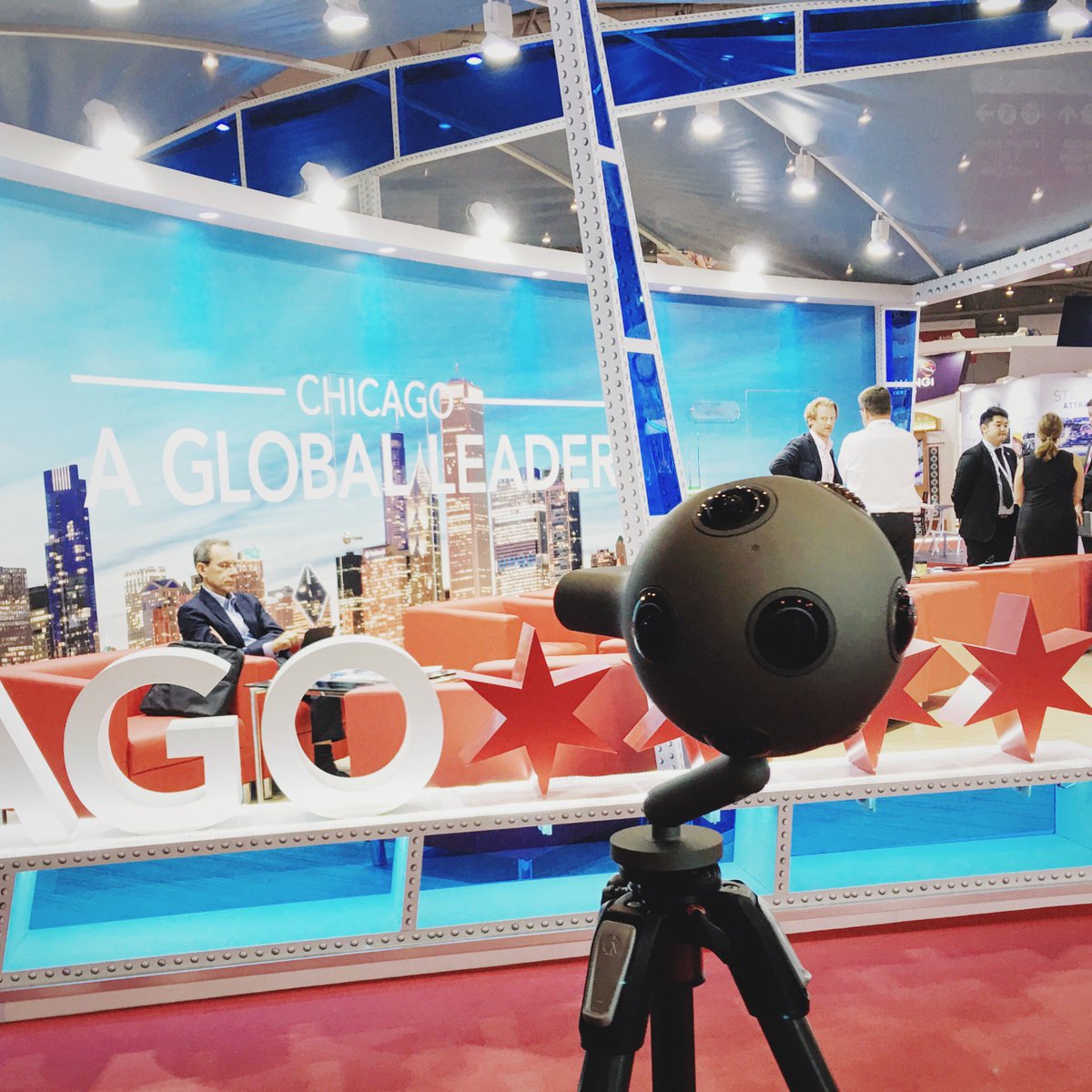 Hey_VR1's tweet photo. #HeyVR in The 22nd world route development forum @nokia @oculus_rift @nokiaozo @oculus #TWOSEXYTHANG #NOKIAOZO #VR #VITUALREALITY #OCULUS https://t.co/q2KFywUmTs