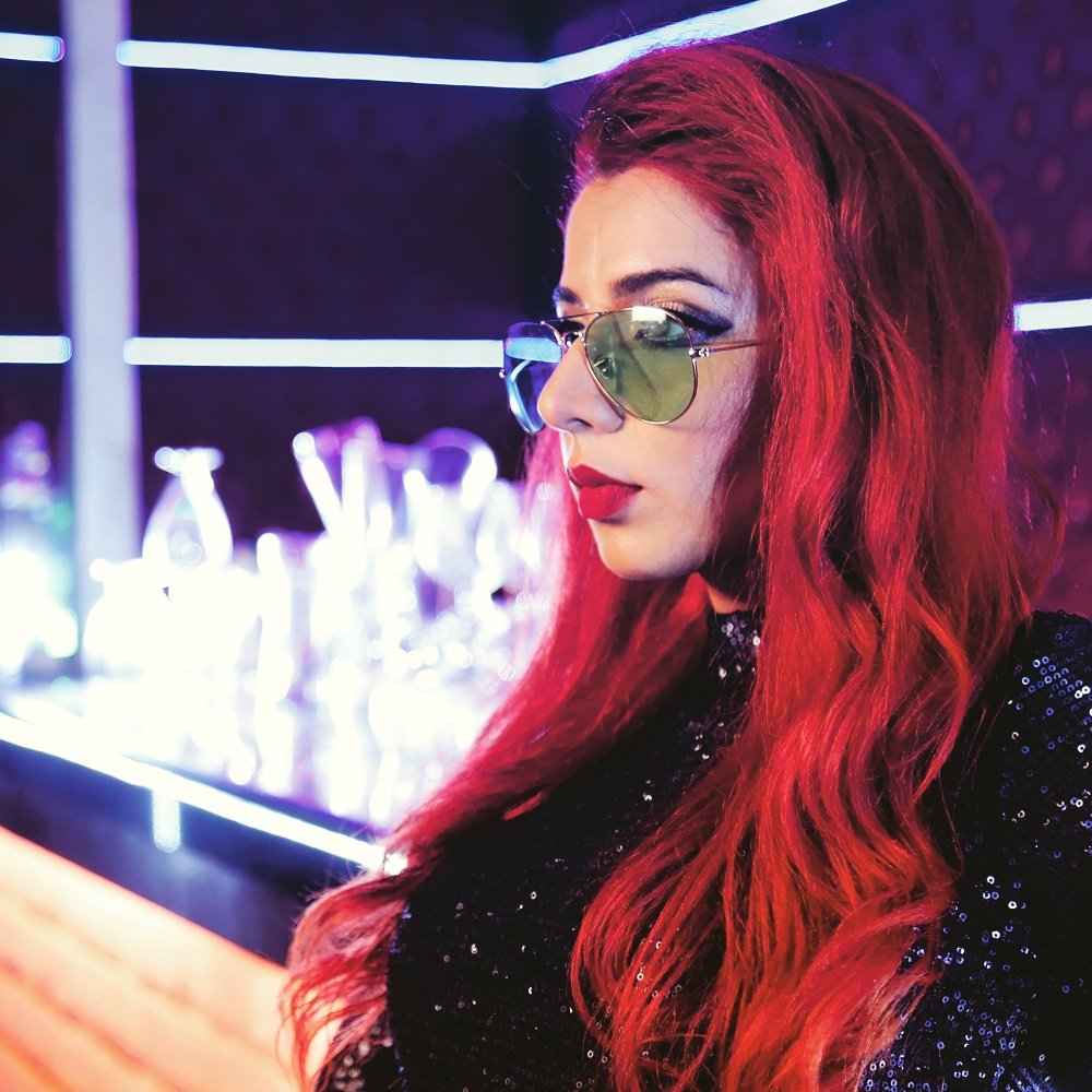 JasmineSandlas's tweet photo. Aaja dance floor pe is out now. #teamsandlas watch the video on YouTube. https://t.co/I4Wqvh39Nr