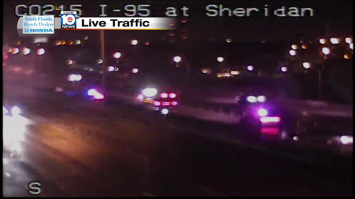 Crash on I-95 SB Express at Sheridan St. #traffic https://t.co/Wt9vGOCdPo