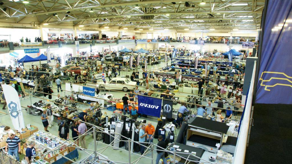 Terugblik op een geslaagde Volvo Klassiekerbeurs 2016!
Prachtig weer, goede zin en twee hallen vol met… je kunt het zo gek niet bedenken.