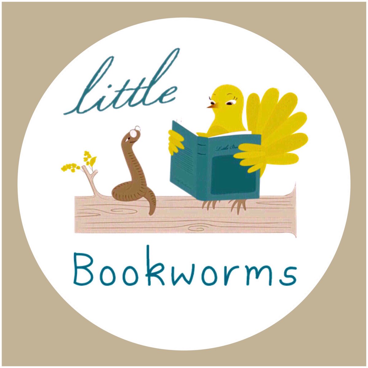 LBookworms's tweet image. We'll be counting with Abigail giraffe this week at Little Bookworms 😀