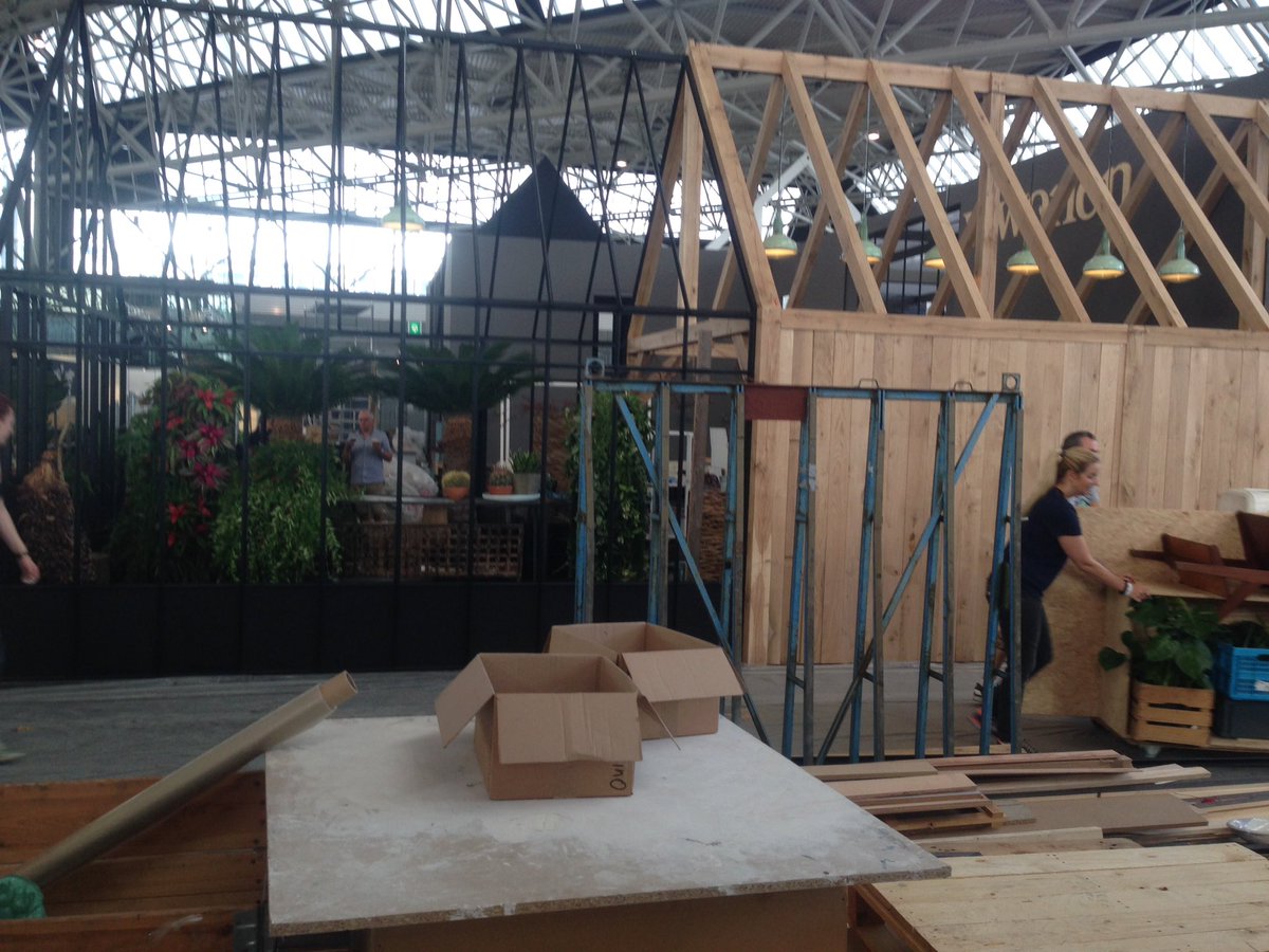 vt wonen&amp;design beurs in volle opbouw! Morgen, dinsdag 27 september open; RAI Amsterdam