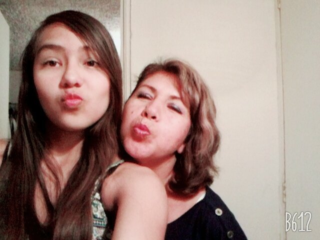 marysol804's tweet image. Elaa simplemente la mejor mama del Mundo, aparte de ser #CoderMom me apoya y ayuda a conocer a @CD9 y por eso y mas la amo