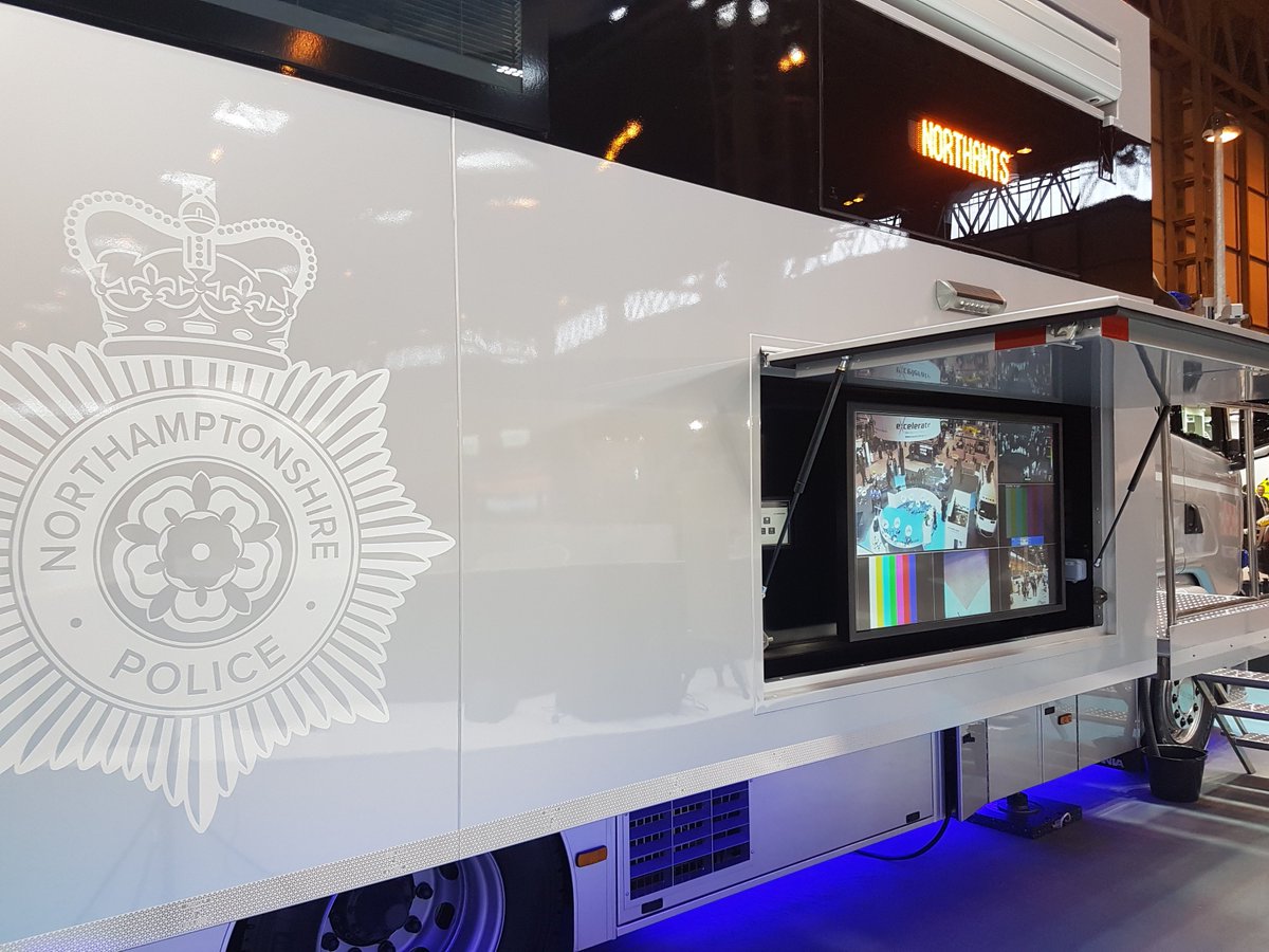 MetrolSprings's tweet photo. The new Northants Police and Fire Joint Command Vehicle, fitted out with Metrol Gas Struts and Latches
 #gasstruts #accesshardware #metrol https://t.co/yhner7QVX5