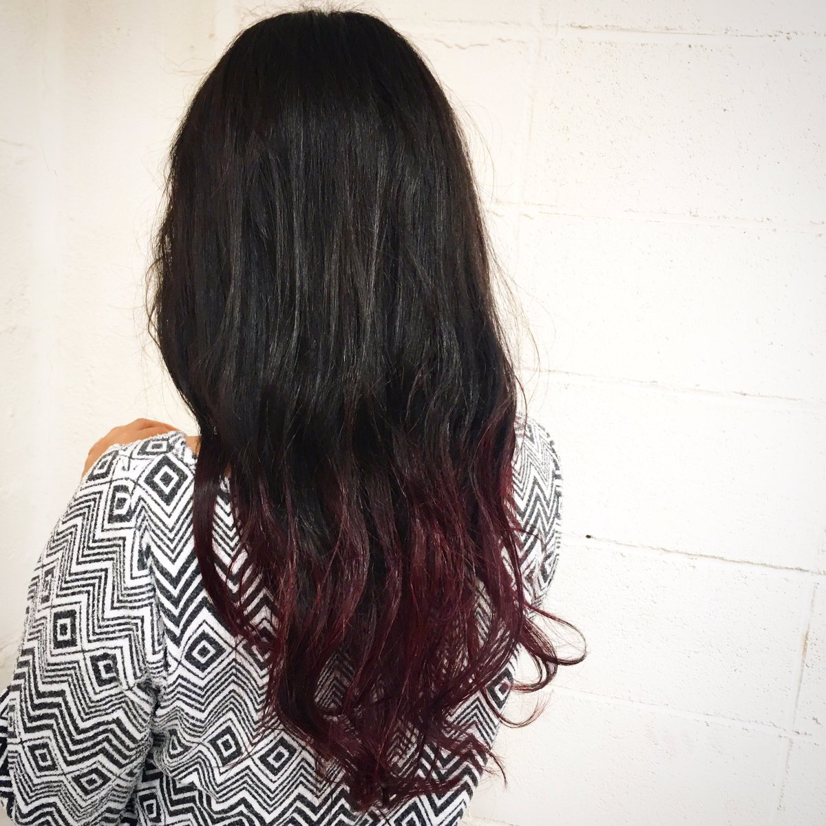 川畑晋也 原宿 美容師 ハイトーンヘアーさんのツイート ボルドーカラーグラデーション 上の地毛を生かし中間 毛先をライトナーとブリーチでグラデーションし ボルドーカラーをいれました 外国人風カラー 原宿 派手髪 ダブルカラー グラデーションカラー