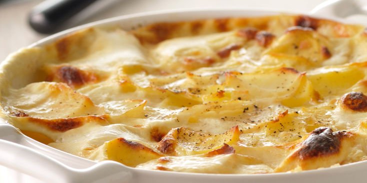 patatasacasavel's tweet photo. #GratinDauphinois: patatas en rodajas superpuestas. Se cocinan en el horno con leche, crema, y a veces queso. #recetasPatateras #Francia https://t.co/yMo7yoGjVX