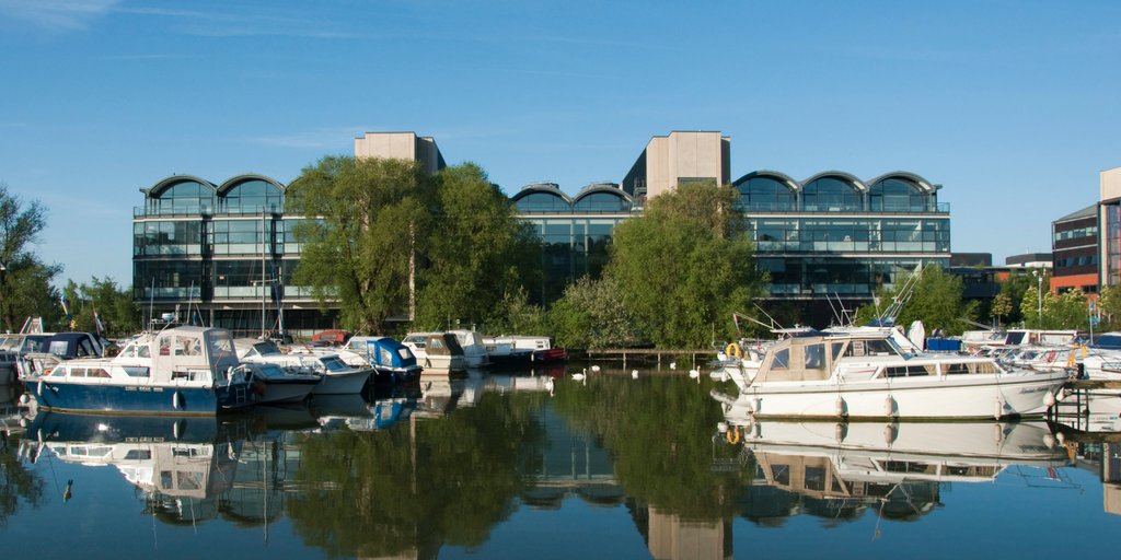 unilincoln's tweet photo. We are now in the top 10 nationally for teaching quality and student experience! https://t.co/sC52EQ56NL https://t.co/PqUcSnkfhV