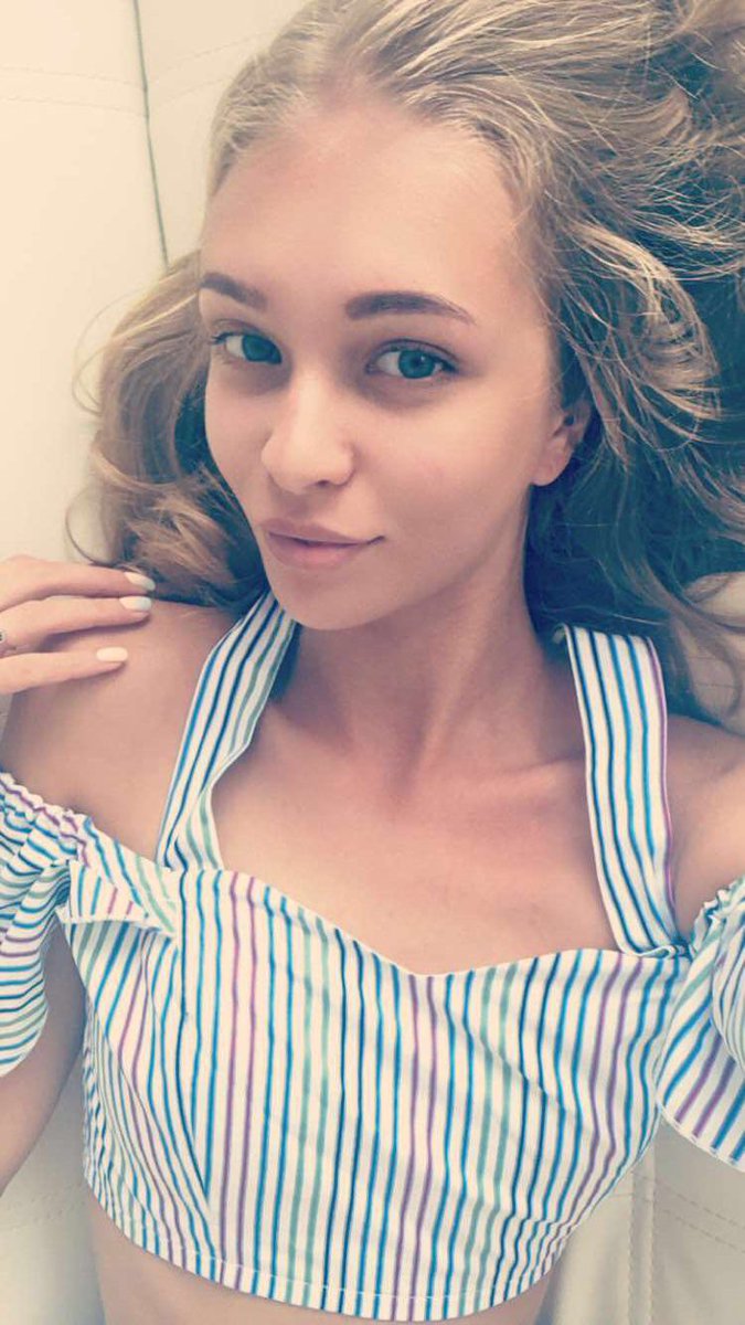 Wonder__Vera's tweet photo. Happy Monday 😀🎉💘 https://t.co/RKoX9XYKH9
