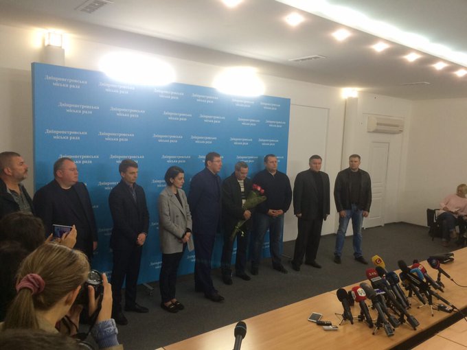 View image on Twitter