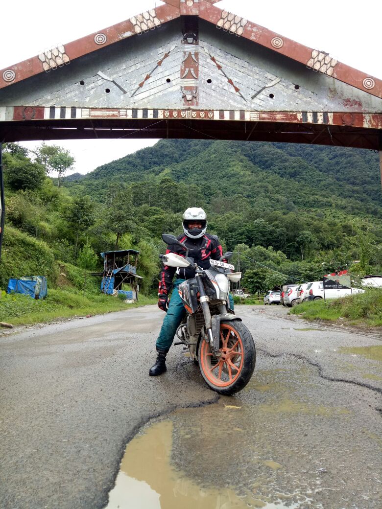 icountryride's tweet photo. The tribes of Nagaland welcomed our tribe of riders with open arms! #iCountryRide #CastrolPOWER1 #PowerBiking #CastrolBiking @castrolbiking https://t.co/VAEUcG9vxy