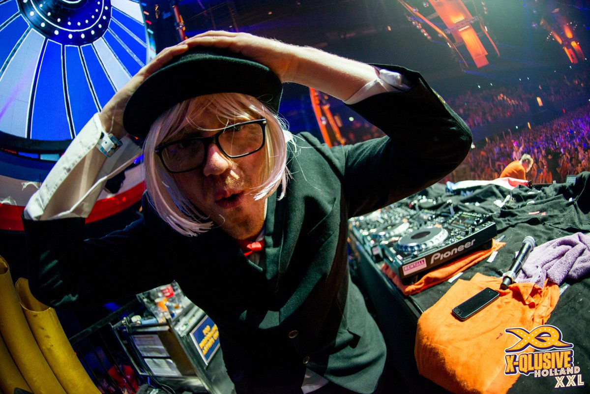 djbfront's tweet photo. Tomorrow it’s time for X-Qlusive Holland! Can’t wait!! #zazafront @Q_dance https://t.co/J3alW49t7s