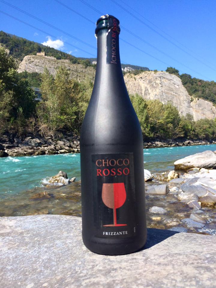 ChocoRosso goes international! De ChocoRosso tour start in Zwitserland. Op naar leuke samenwerkingen! #MotivationMonday #wine #WineMorning