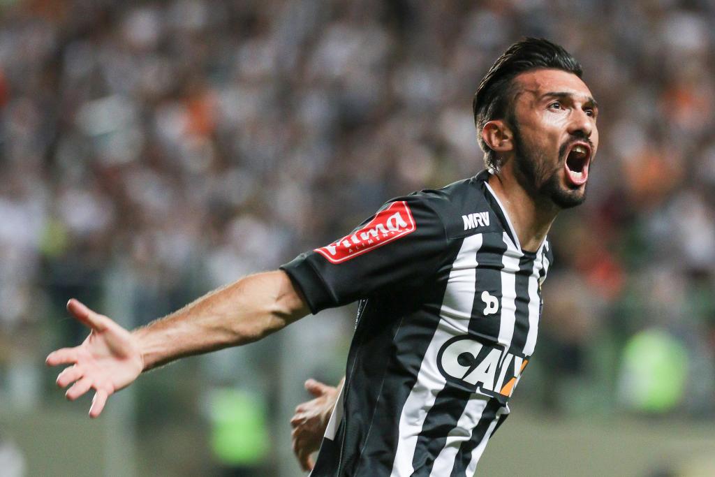 Bom dia com sabor de vitória!!! 
#Aquiegalo <a href="/atletico/">Atlético</a> 
#DreamDefyDeliver #DRYWORLD 
Foto: Bruno Cantini/Atlético