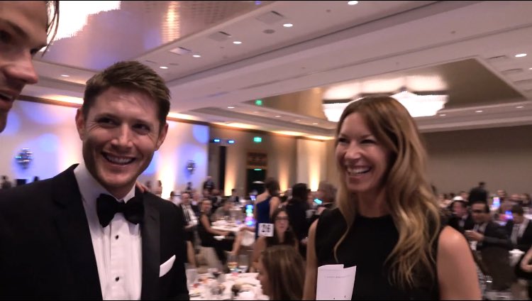JensenAcklesPR's tweet photo. NEW Video : @JensenAckles at   #Imaginarium @ThinkeryATX 2016 with @jarpad : https://t.co/1nhTvbvfnq https://t.co/xhov2Cx3xH