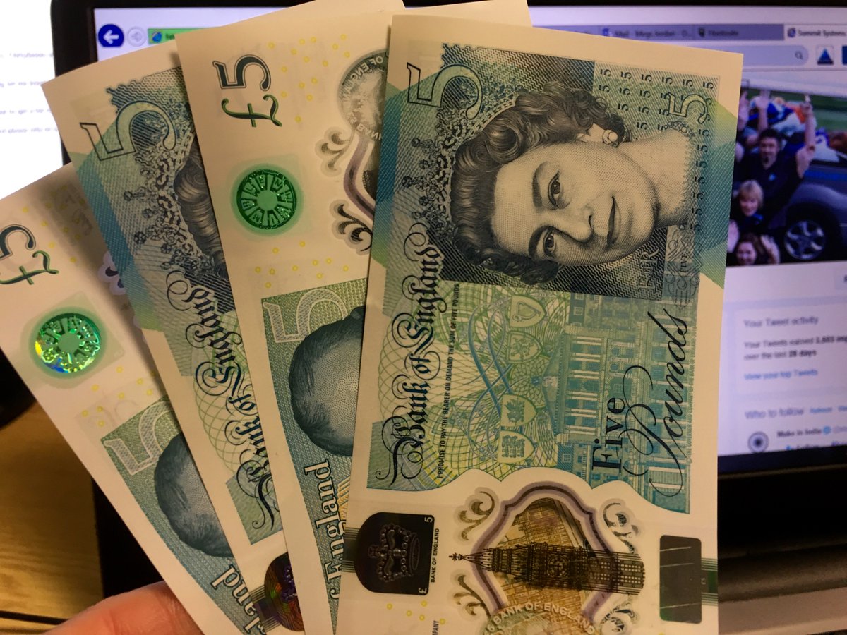 SummitSystems's tweet image. Got our hands on a few squeaky clean new polymer £5 notes.....They do still tear so don't try too hard! #newfiver #newfivepoundnote