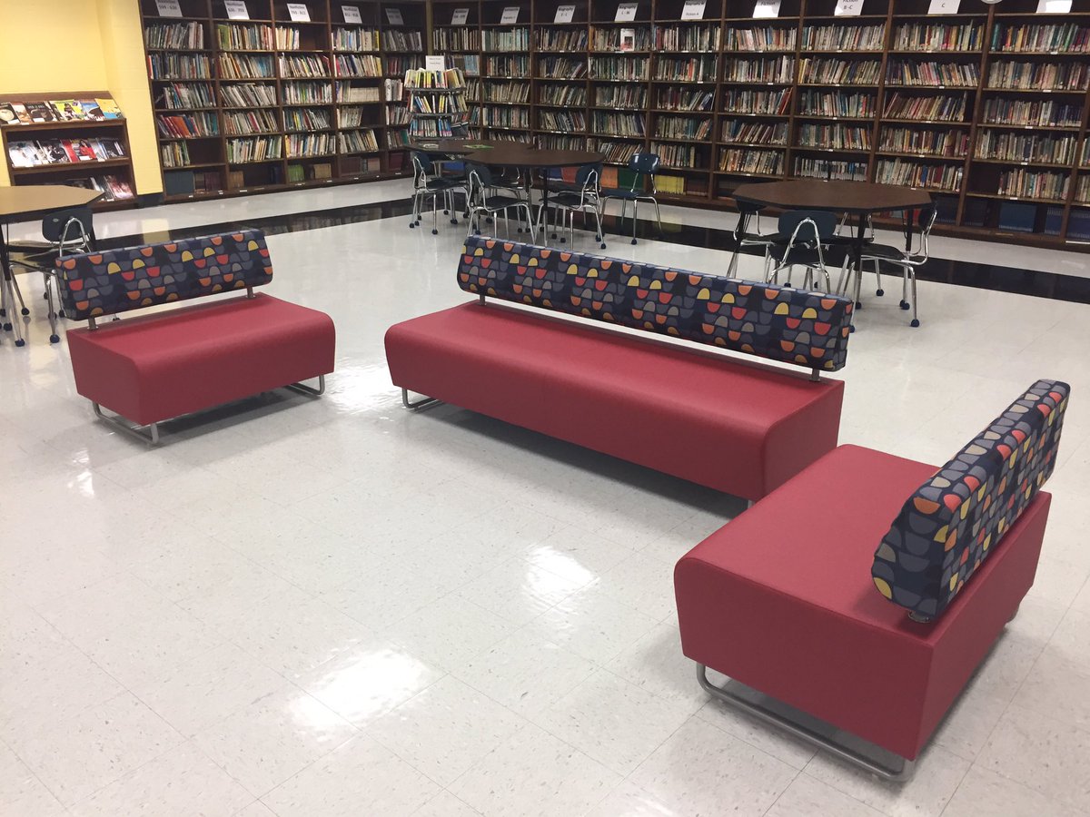 Andy_Caves's tweet photo. Our students have a great place to read in the Radney library thanks to Interior Elements! https://t.co/oBX1M8GkJg
