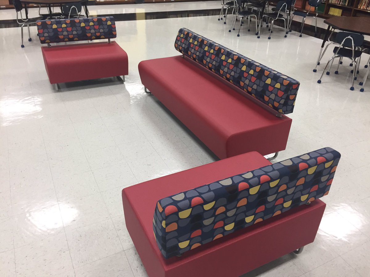 Andy_Caves's tweet photo. Our students have a great place to read in the Radney library thanks to Interior Elements! https://t.co/oBX1M8GkJg