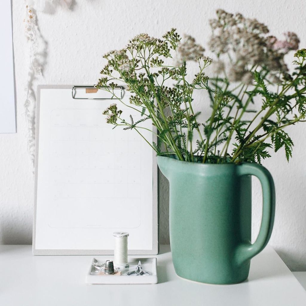 N e w  W e e k,  N e w  F l o w e r s
Love to start a new week with a tidy up and new flor… ift.tt/2cwEWvo