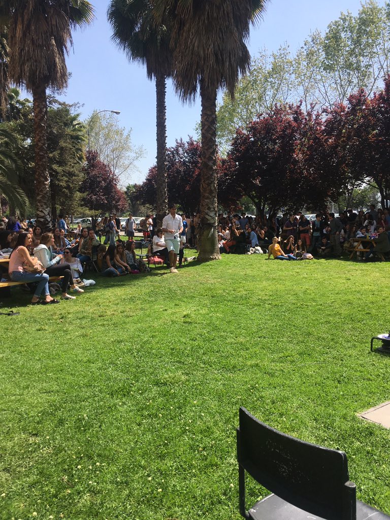 Primer día de la #SemanaSanFrancisco 2016 en nuestra Facultad. Felicitaciones a todas las generaciones!!