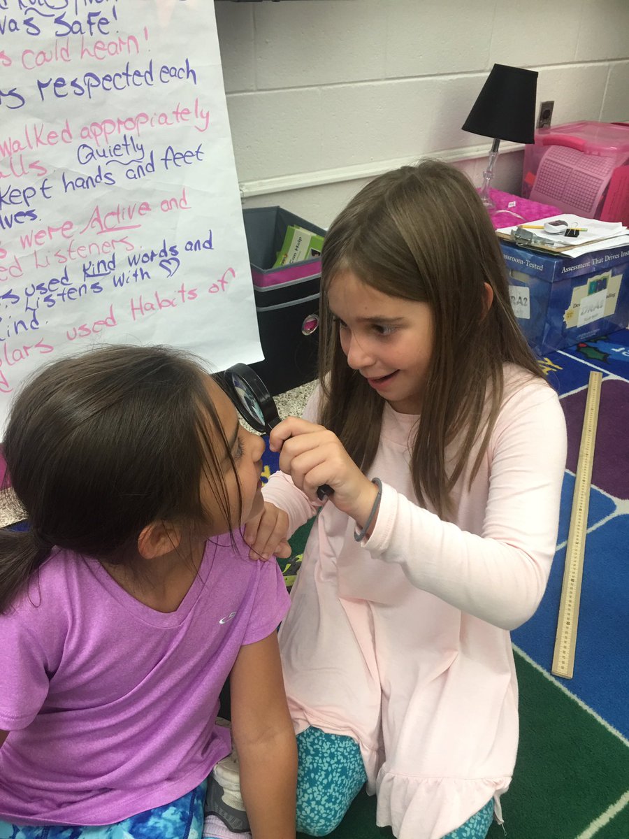 flhatzop's tweet image. Who is a Scientist? Exploring tools. #questioning #problemposing