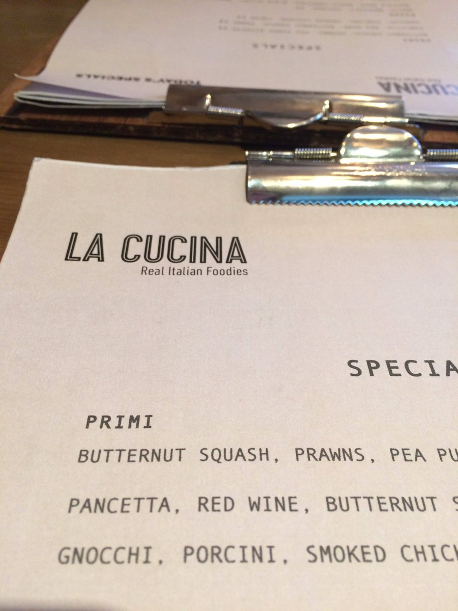 cloleaf's tweet image. Very excited to see #DeanStrang in @UCHLimerick tonight! But first...🍕🍝 😍@italianfoodie