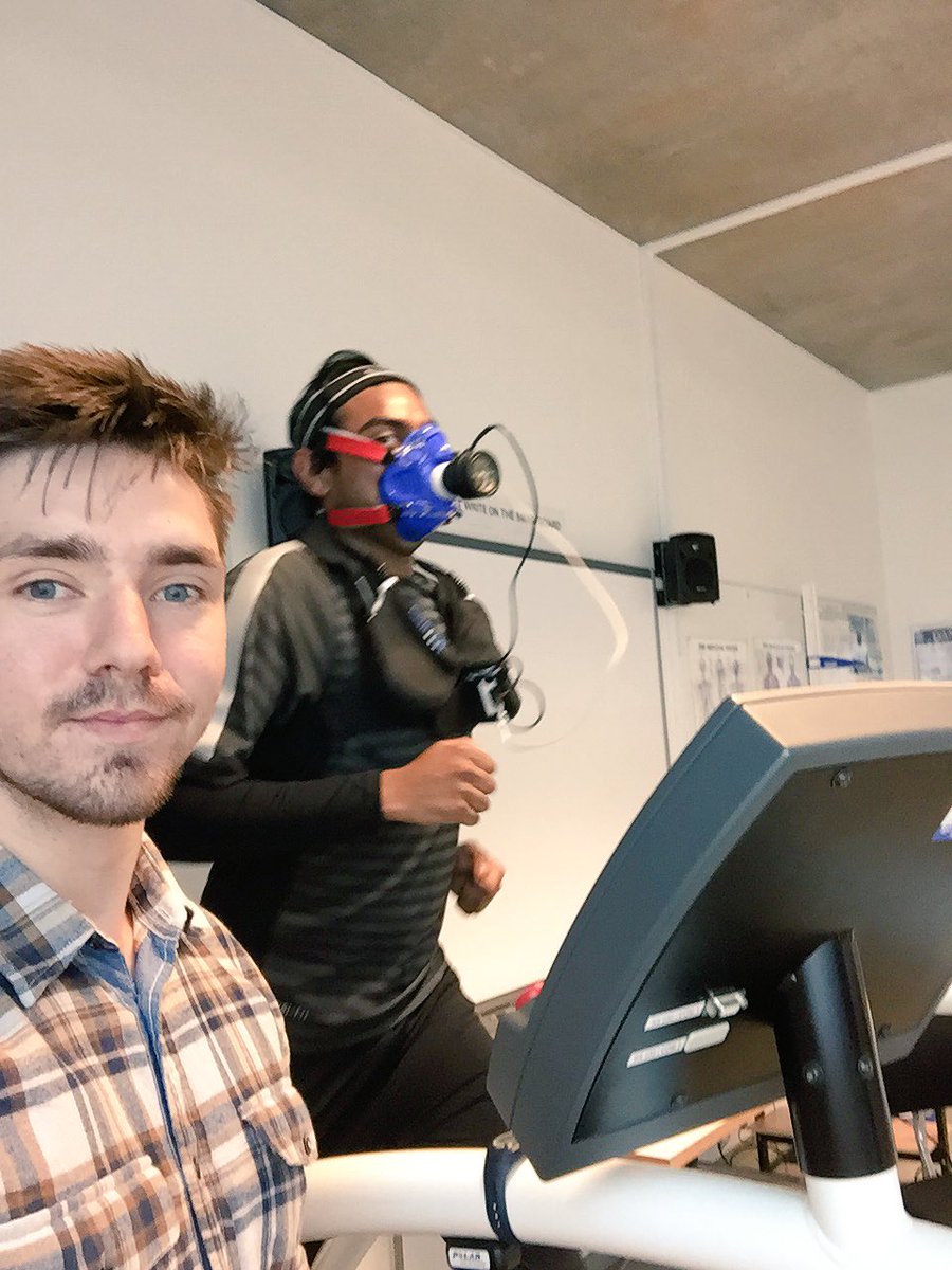 Scott_Hannah_'s tweet photo. What happens when your friends visit you at work? That's right they run a VO2max test @JonathanJoanes #BestFriends https://t.co/94YeurC2zJ