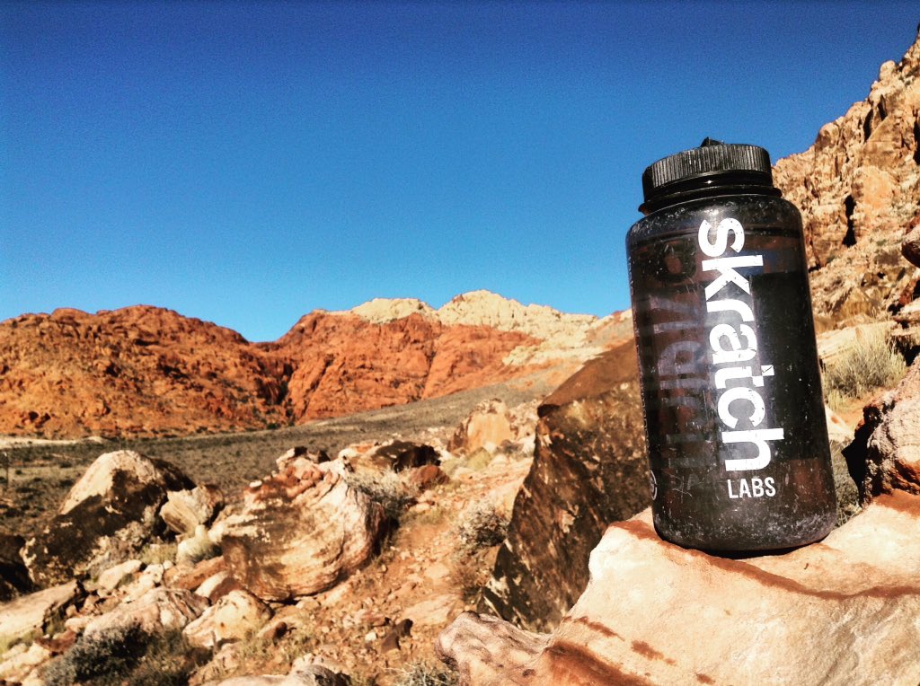 SammyDPhoto's tweet photo. Was a little hotter this morning than last week. Gotta make sure to drink plenty of #skratch in the #desert #vegas @SkratchLabs https://t.co/2onNHVXU7p