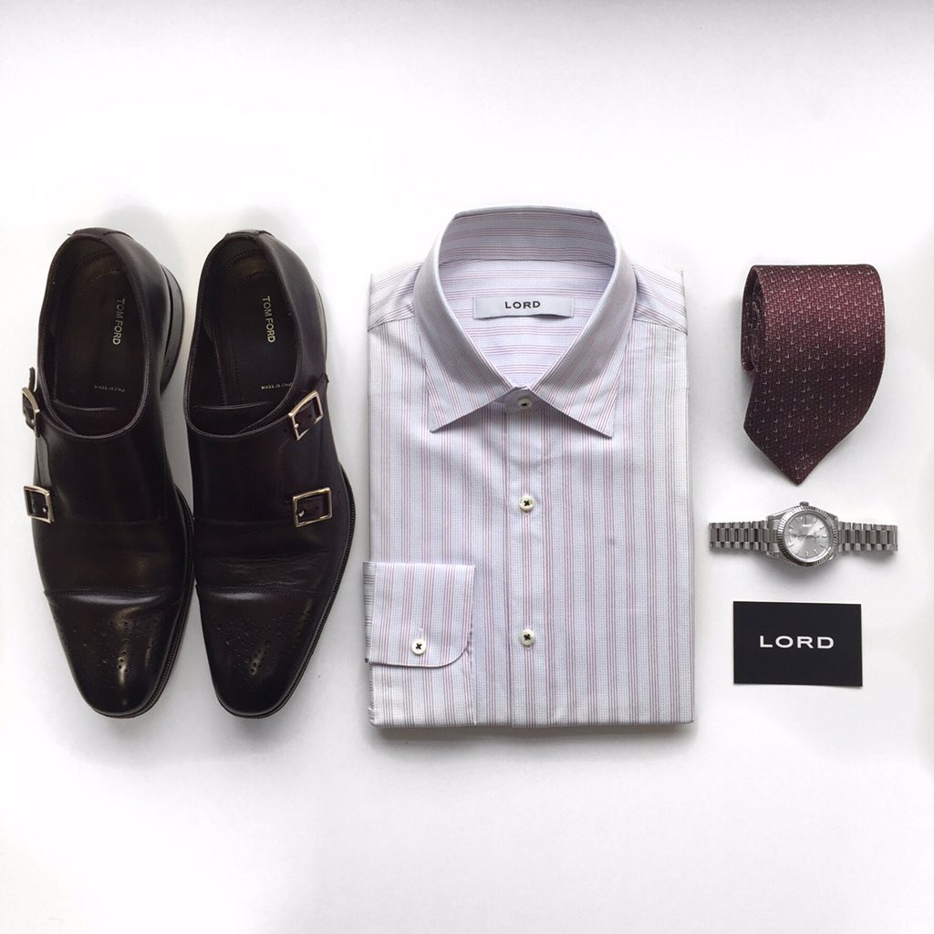 A bespoke suit worn with luxury accessories 👌🏼 #Rolex #tomford #bespoke