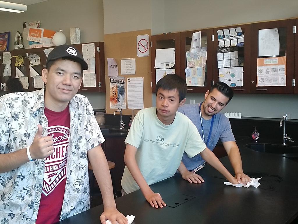AHSRoomA101's tweet photo. Liam and Dylan helping @Baroniscience keep his lab clean https://t.co/hlDkJdePSV