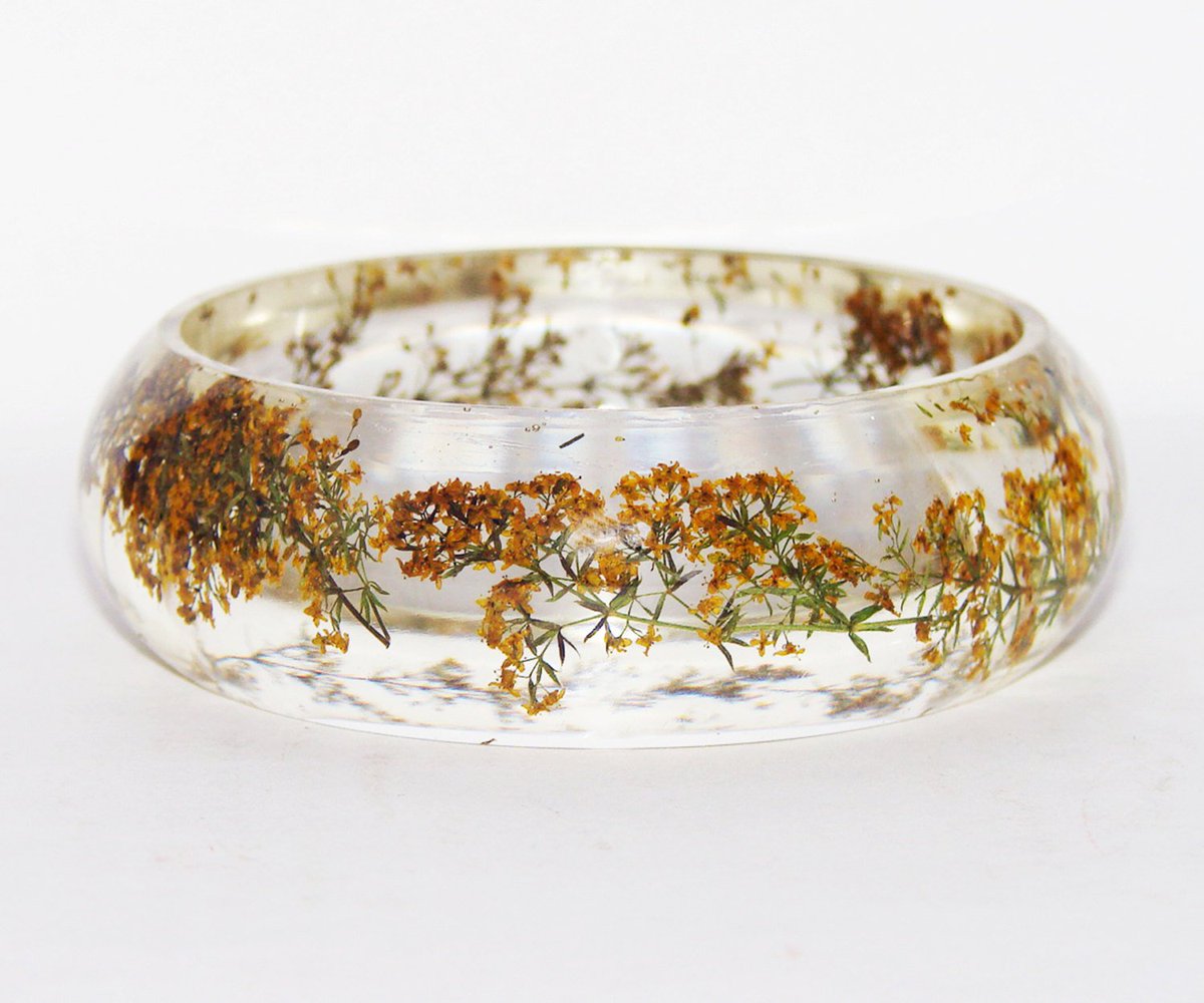 ArttSpaces's tweet photo. Yellow Real Flower Bangle, Flower Jewelry, Resin Bracelet, Real … https://t.co/J8EkSLioxM #etsyjewelry #YellowBangle https://t.co/RC7gDqvJXy