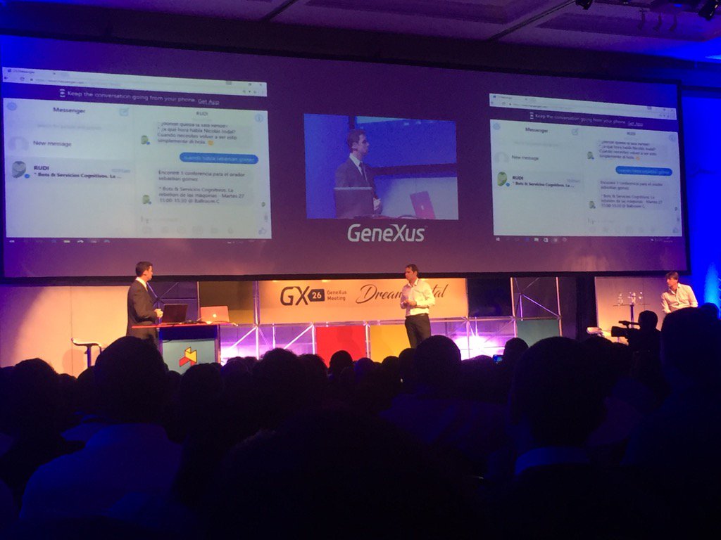 alonsoplh's tweet photo. Demo en vivo de chat cognitivo con servicios #Watson en la apertura de #GX26 https://t.co/9Z4di4F1Cn