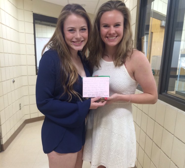 EmilyManning111's tweet image. Happy birthday 🎈😊 #TomHasMyBday #coolnames @EmilyEng11