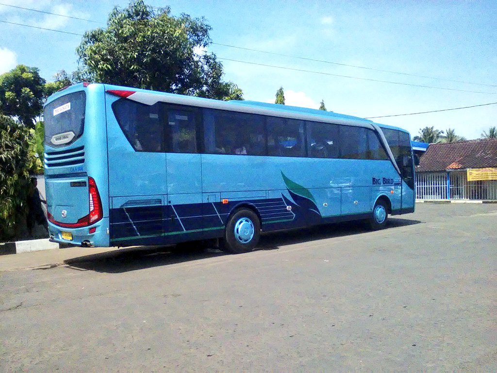 Big Bird berbalut body grand crystal...
@Ayonaikbiscom@po.bigbird <a href="/karoseriID/">Karoseri Indonesia</a> <a href="/BismaniaForum/">Bismania Indonesia</a>