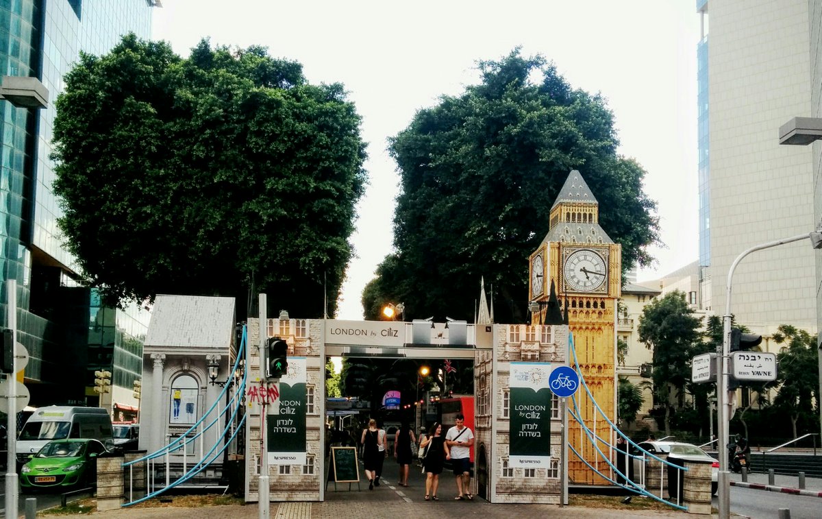 TelAvivNet's tweet photo. "London in @telaviv" @RothschildBlvd 
#TelAviv https://t.co/ufObmcFcit
