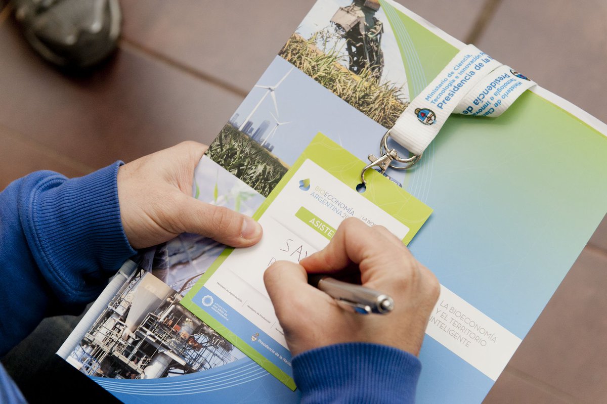 ¿Escuchaste hablar de los encuentros de #Bioeconomía? Se hacen en todo el país y el primero fue en Cuyo, leé más:  mincyt.gob.ar/noticias/bioec…