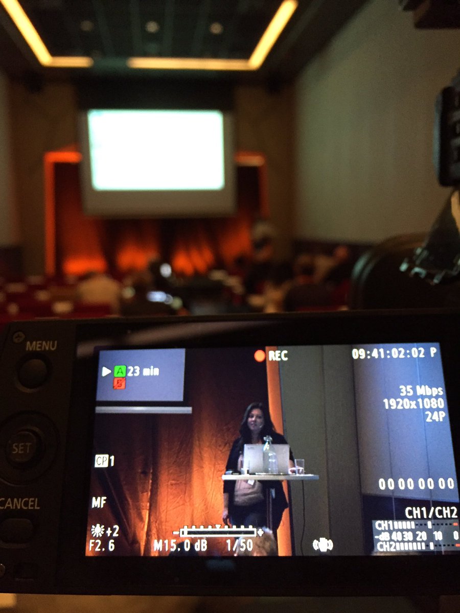 fronter's tweet photo. Interessant å høre om "En heldigital skole uten lærebøker" med Tone Gunnersen #itsbk16 https://t.co/BlvnjtgRS4