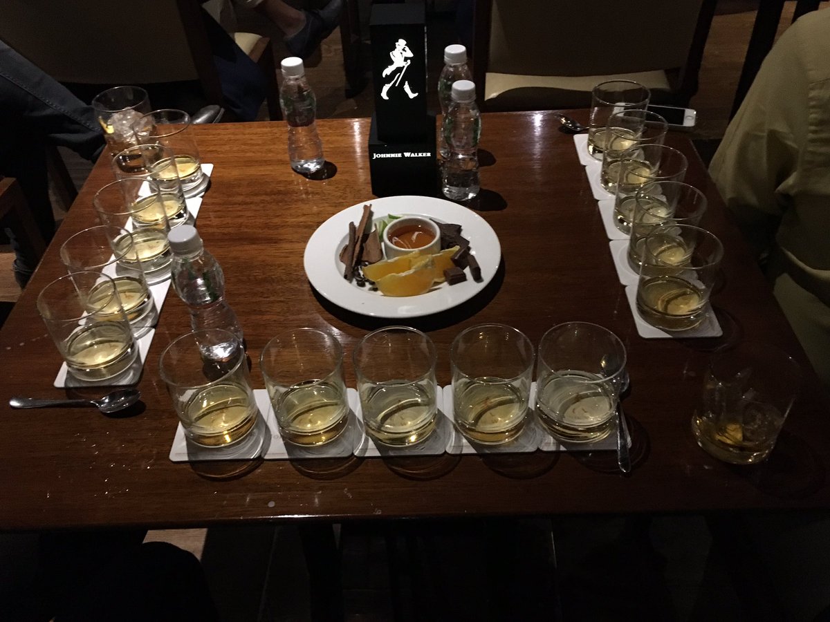 Next up, #johnniewalker tasting with <a href="/ewangunn/">Ewan Gunn</a> from #diageo! #INCA2016 #INCAIndia #Raisethebar <a href="/JohnnieWalkerIn/">Johnie Walker</a>