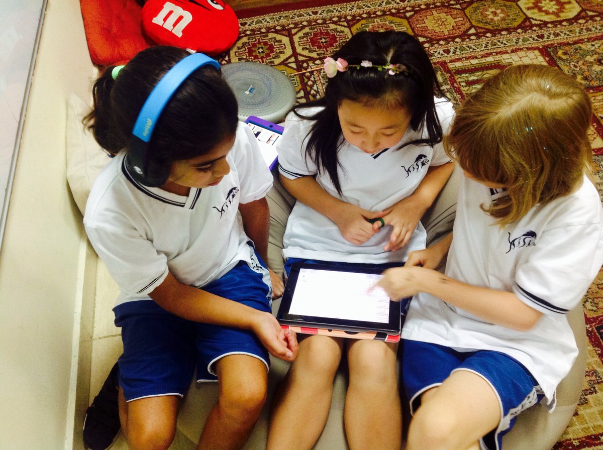 makingoodhumans's tweet photo. An inquiry into homework - @MsTarynGR4 submitting our plans for finding out perspectives and receiving feedback via email #aisq8 #pypchat https://t.co/bn2cuWD98t