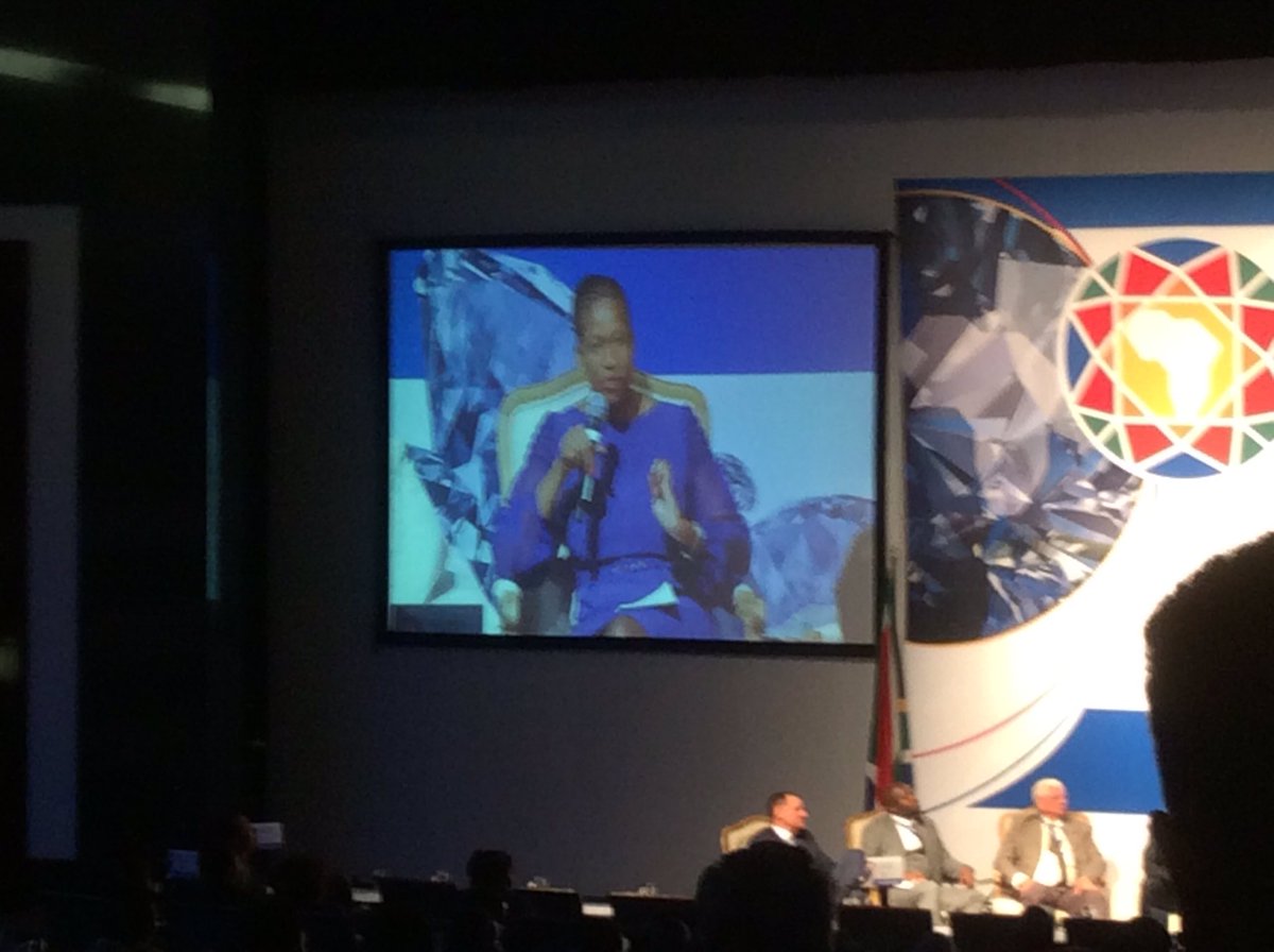 SAdiamondIndaba's tweet photo. #DiamondIndaba2016 we need to play in three areas of business which is productivity, technology&amp;innovation @De Beers https://t.co/xqLyvfchHl