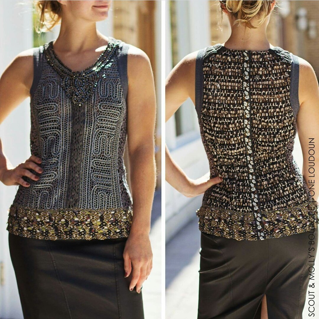 Love the textures of this #byronlarsbm top. Can be found #scoutandmollysoneloudoun #fashionunleashed #oneloudoun
