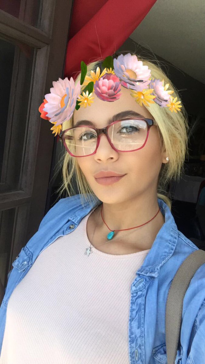 haizeej's tweet photo. y sigo con mis filtros jajaja 💋 https://t.co/AvpiWSSfkf